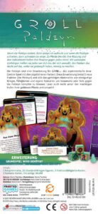 Eine bunte Verpackungsrückseite eines Brettspiels mit dem Titel "Groll: Paldeyn". Oben steht eine detaillierte Beschreibung der Paldeyn-Erweiterung, die eine neue Fraktion, Krieger, Fähigkeiten und Szenarien für das Grundspiel einführt. Unter der Beschreibung sind verschiedene Spielkarten mit einem auffälligen goldenen Pferde-Design sowie Würfel abgebildet. Unten sind Details zu den Inhalten, Herstellerinformationen und Sicherheitswarnungen zu sehen. Die Verpackung ist in Blau- und Grüntönen gehalten.